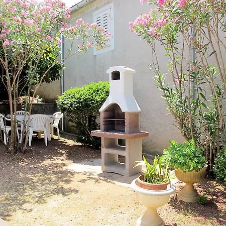 Holiday home Haus Lota